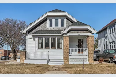 4836 W Wells St, Milwaukee, WI 53208 - Photo 1