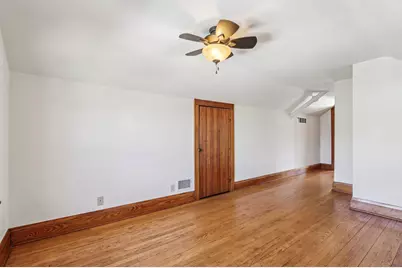 4836 W Wells St, Milwaukee, WI 53208 - Photo 25