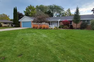 1002 Hales Trail, Port Washington, WI 53074 - Photo 29