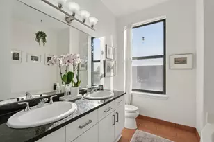 1924 N Hubbard St, Milwaukee, WI 53212 - Photo 27