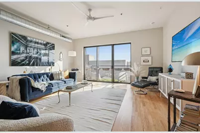 1924 N Hubbard St #417, Milwaukee, WI 53212 - Photo 5