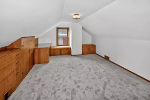 10708 W York Pl, Wauwatosa, WI 53222 - Photo 15