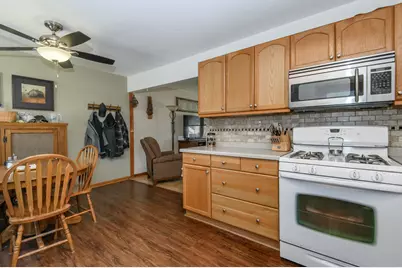 244  Edwards St, Dousman, WI 53118 - Photo 9