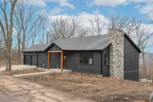 N6095 Johnson Rd, Spring Prairie, WI 53105 - Photo 11