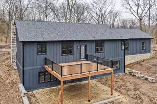 N6095 Johnson Rd, Spring Prairie, WI 53105 - Photo 9