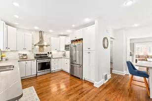 1921 Underwood Ave, Wauwatosa, WI 53213 - Photo 15