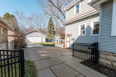 1921  Underwood Ave, Wauwatosa, WI 53213 - Photo 35