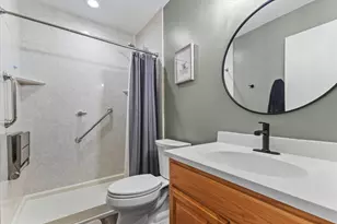 11936 W Mill Rd, Milwaukee, WI 53225 - Photo 19