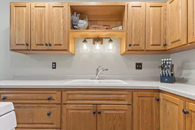 11936 W Mill Rd #2, Milwaukee, WI 53225 - Photo 11