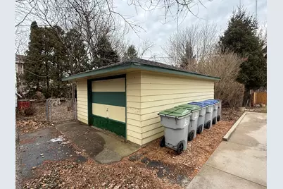 1605  W Custer Ave, Glendale, WI 53209 - Photo 17