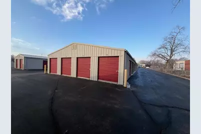 7923  Sheridan Rd, Kenosha, WI 53143 - Photo 11