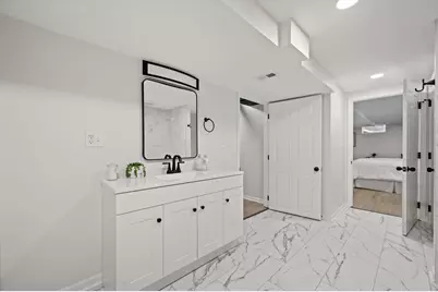 7216 N Mohawk Ave, Glendale, WI 53217 - Photo 29