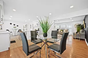 7216 N Mohawk Ave, Glendale, WI 53217 - Photo 7