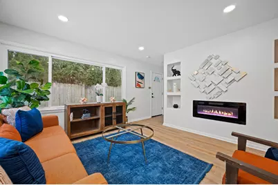 7216 N Mohawk Ave, Glendale, WI 53217 - Photo 13