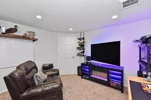 S21W27865 Kame Terrace, Waukesha, WI 53188 - Photo 41