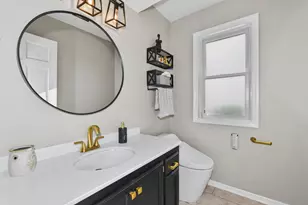 S21W27865 Kame Terrace, Waukesha, WI 53188 - Photo 35