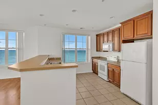 3872 S Lake Dr, Saint Francis, WI 53235 - Photo 13