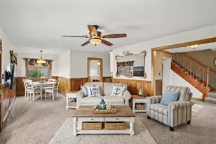 8508 Fox River Rd, Racine, WI 53185 - Photo 5