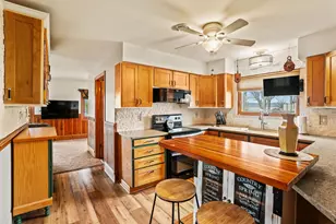 8508 Fox River Rd, Racine, WI 53185 - Photo 17