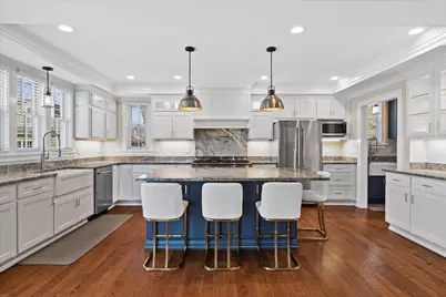 5815 N Shoreland Ave, Whitefish Bay, WI 53217 - Photo 5