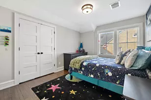 5815 N Shoreland Ave, Whitefish Bay, WI 53217 - Photo 19