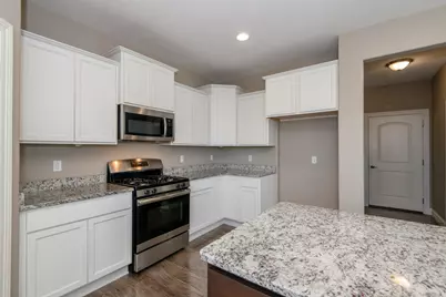 S77W14491  Independence Ct, Muskego, WI 53150 - Photo 13