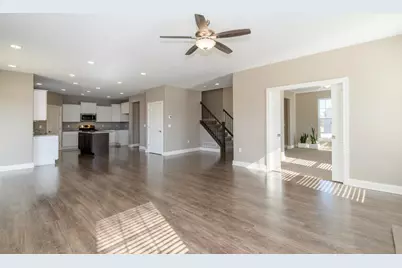 S77W14491  Independence Ct, Muskego, WI 53150 - Photo 9