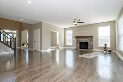 S77W14491  Independence Ct, Muskego, WI 53150 - Photo 7