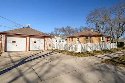 5300 W Euclid Ave, Milwaukee, WI 53219 - Photo 3