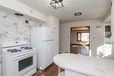 5300 W Euclid Ave, Milwaukee, WI 53219 - Photo 13