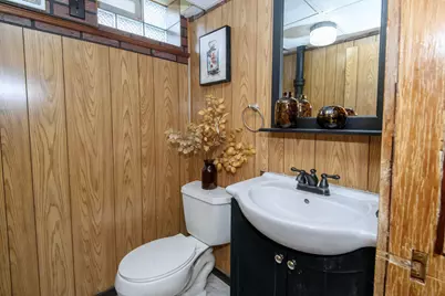 5300 W Euclid Ave, Milwaukee, WI 53219 - Photo 35