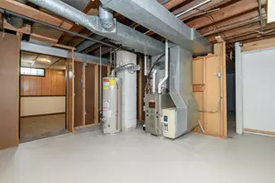 5300 W Euclid Ave, Milwaukee, WI 53219 - Photo 39