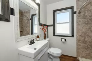 5300 W Euclid Ave, Milwaukee, WI 53219 - Photo 25