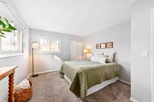 2863 S 34th St, Milwaukee, WI 53215 - Photo 17