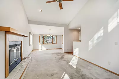 400  Country Club Dr, Lake Geneva, WI 53147 - Photo 5