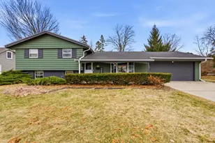 N75W7085 Linden St, Cedarburg, WI 53012 - Photo 41