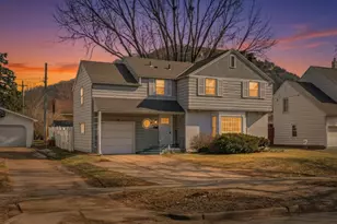 404 Losey Blvd, La Crosse, WI 54601 - Photo 1