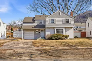 404 Losey Blvd, La Crosse, WI 54601 - Photo 1