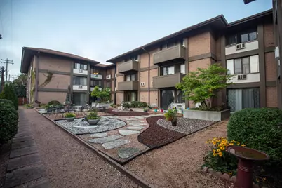 2025 E Greenwich Ave #219, Milwaukee, WI 53211 - Photo 23