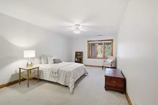 465 Hartford Square, Hartford, WI 53027 - Photo 19