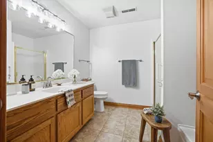 465 Hartford Square, Hartford, WI 53027 - Photo 23