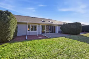 465 Hartford Square, Hartford, WI 53027 - Photo 25