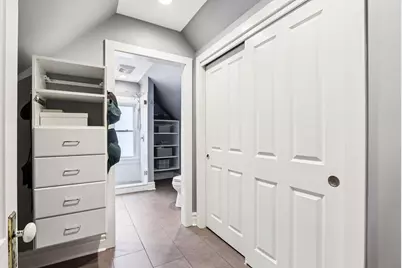 1425 E Russell Ave, Milwaukee, WI 53207 - Photo 27