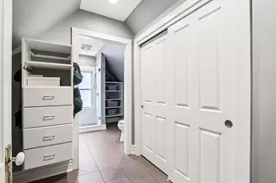 1425 E Russell Ave, Milwaukee, WI 53207 - Photo 27