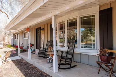 5725  Charles St, Racine, WI 53402 - Photo 3