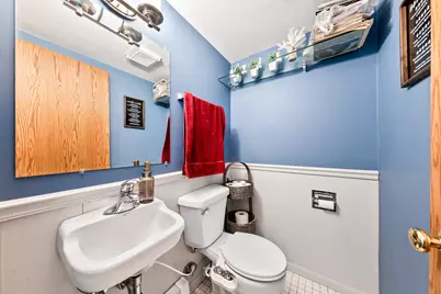 5725  Charles St, Racine, WI 53402 - Photo 15