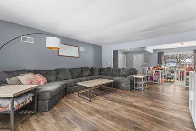 12135 W Luther Ave, Hales Corners, WI 53130 - Photo 5