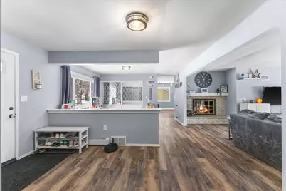 12135 W Luther Ave, Hales Corners, WI 53130 - Photo 9