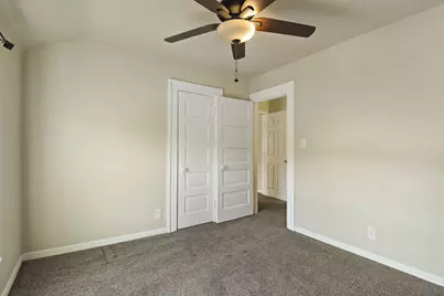 934  Cleveland Ave, Racine, WI 53405 - Photo 13