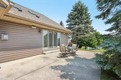 W203N16184  Pin Oak Cir, Jackson, WI 53037 - Photo 41